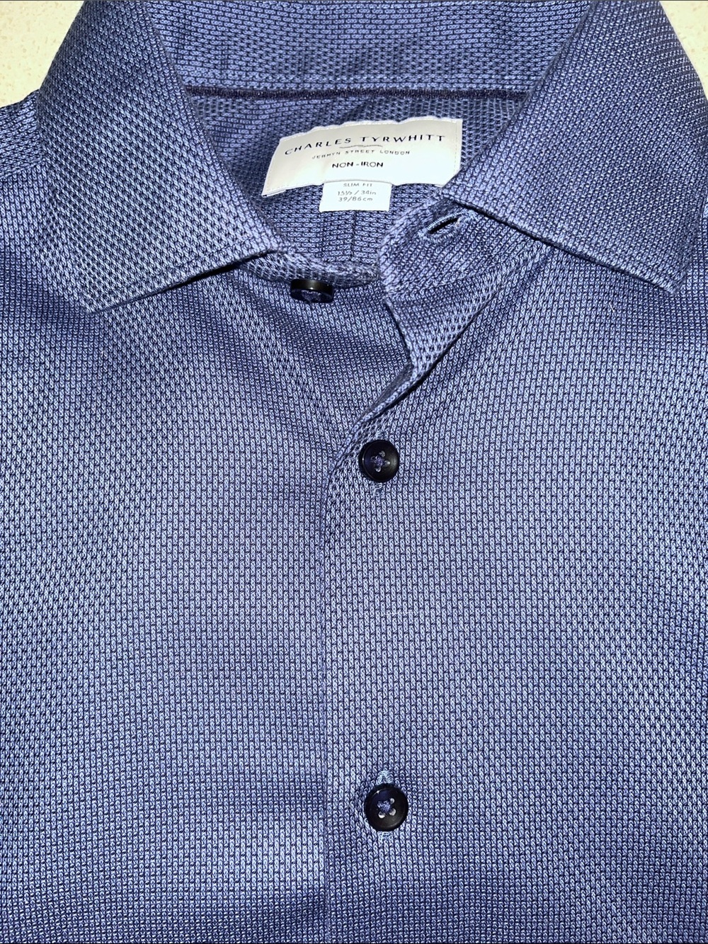 Charles Tyrwhitt Men's Dark Blue Textured Dress Shirt EUC.